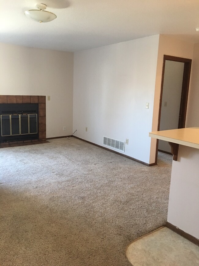 Upstairs Living Room - 1800 Elbow Bnd Unit B