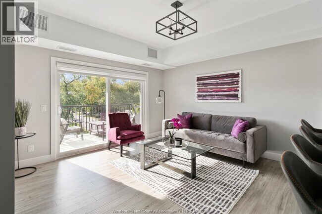 Photo - 480 Fairview Blvd Unité 301B