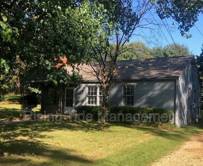 Photo - 2401 Chestnut St