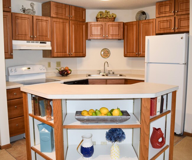 Fairway Meadows Apartments For Rent in Franklin, WI