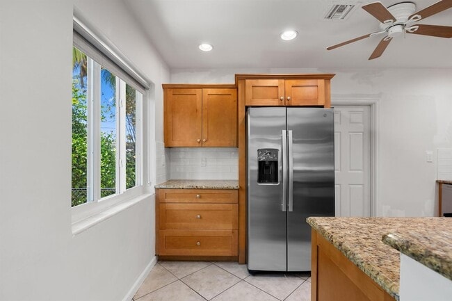 Photo - 1120 N Palmway