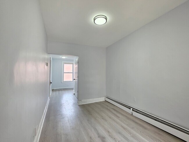 Photo - 8 Lincoln Ave Unit 2
