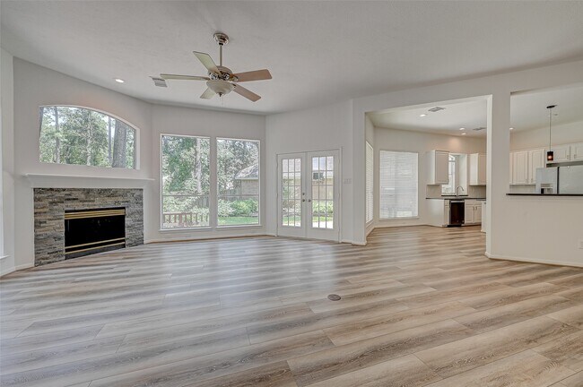 Photo - 38 Tethered Vine Pl