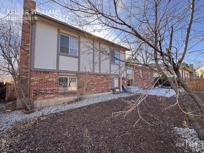 Photo - 277 Glenway St