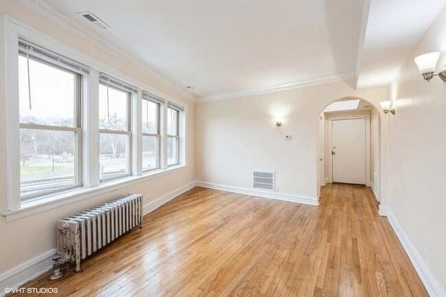 Photo - 1745 W 91st St Unit 2S