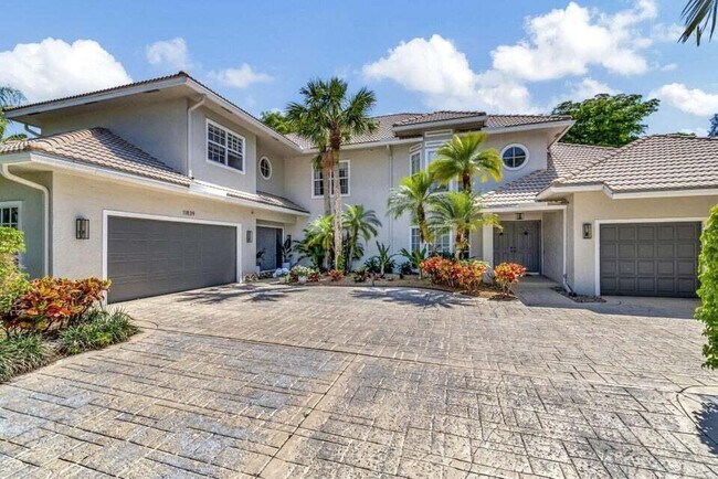 Photo - 11839 Pebblewood Dr