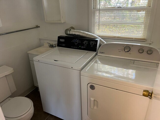 Photo - 929 Greenbrier Rd Unit C