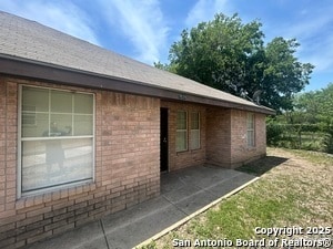 Building Photo - 7639 Windsor Oaks Rental