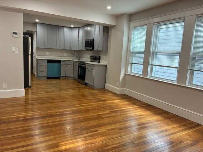 Photo - 11 Romsey St Unit 2