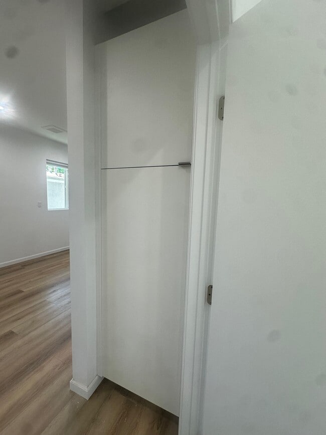 709 E Magnolia Blvd