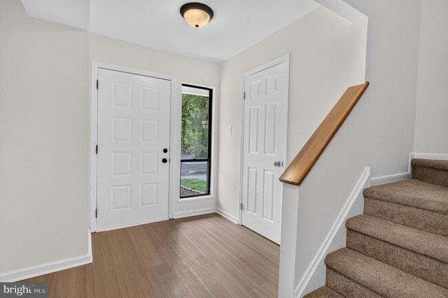 93 Dorset Dr