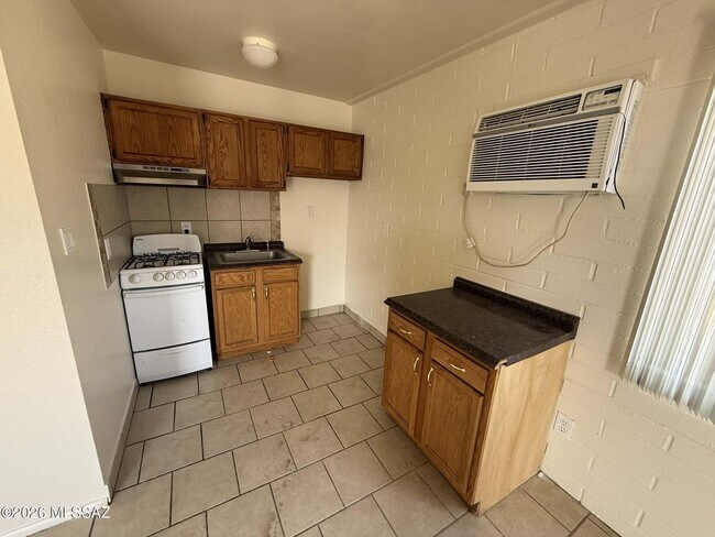 5433 E 30th St Unidad B