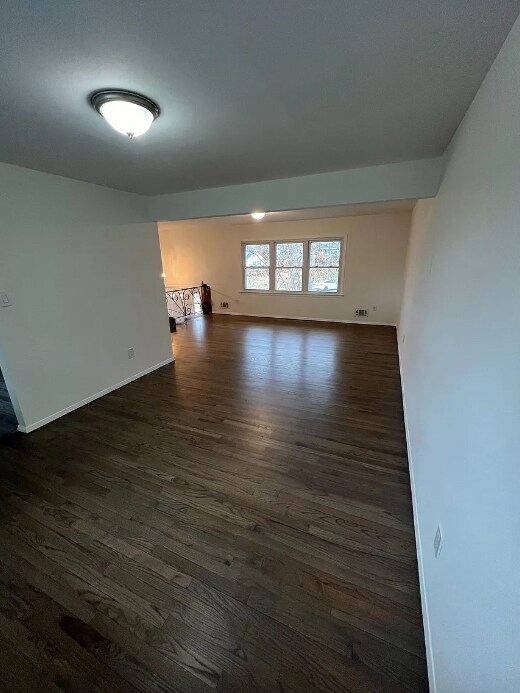 Photo - 331 Colonial Dr