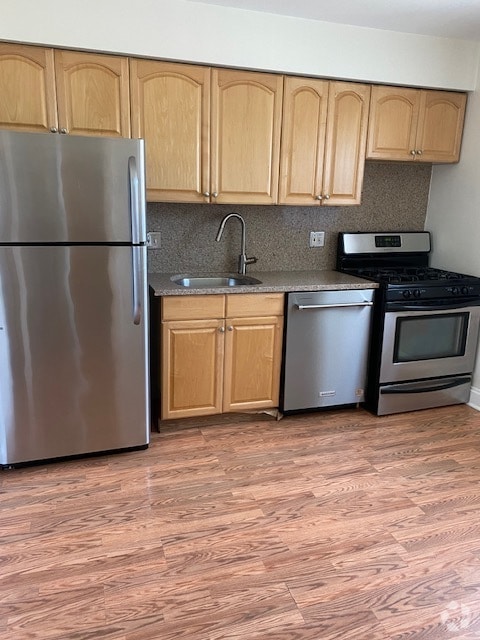 Building Photo - 307 Ridge Rd Unit Upper level Rental