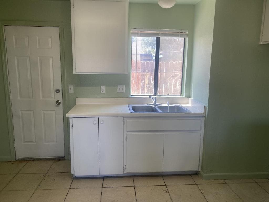 Photo - 9749 N Loop Blvd