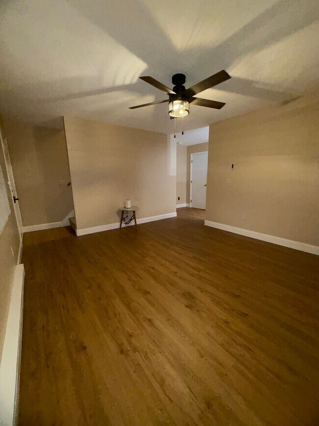 Photo - 17 Lockwood Ave