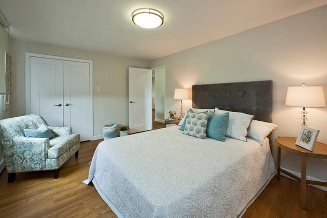 Capitol Hill Apartments