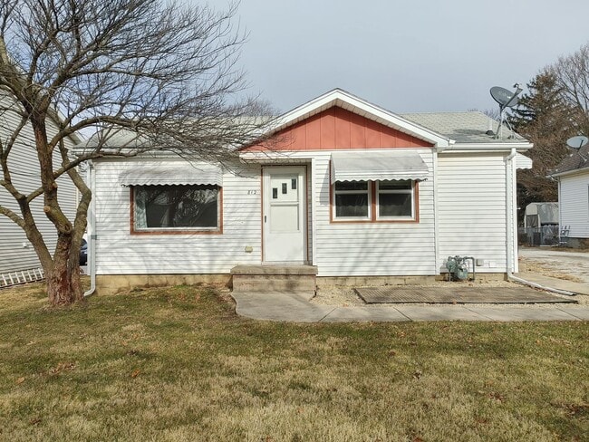 Building Photo - 812 Osage St