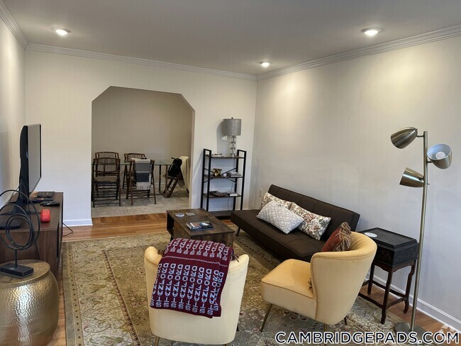 Building Photo - 60 Brattle St Rental
