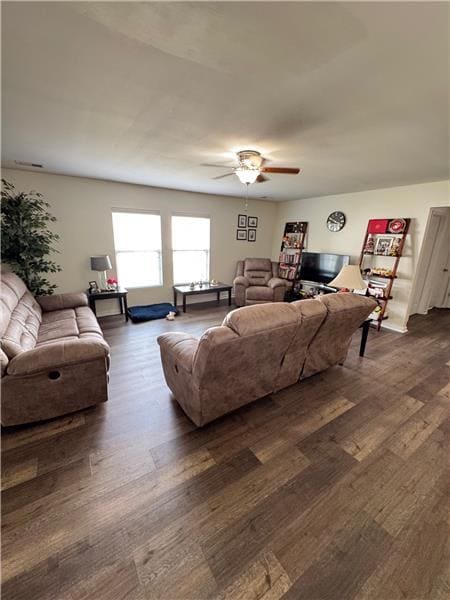 Photo - 320 Grasslands Dr