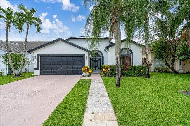 758 Lake Wellington Dr
