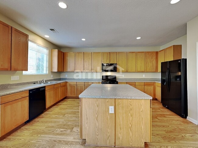 Photo - 6005 Ricker Rd