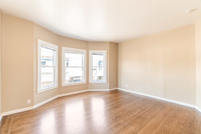 Photo - 2318 Santa Clara Ave Apartment Unit 2318 Santa Clara Ave #H - LU