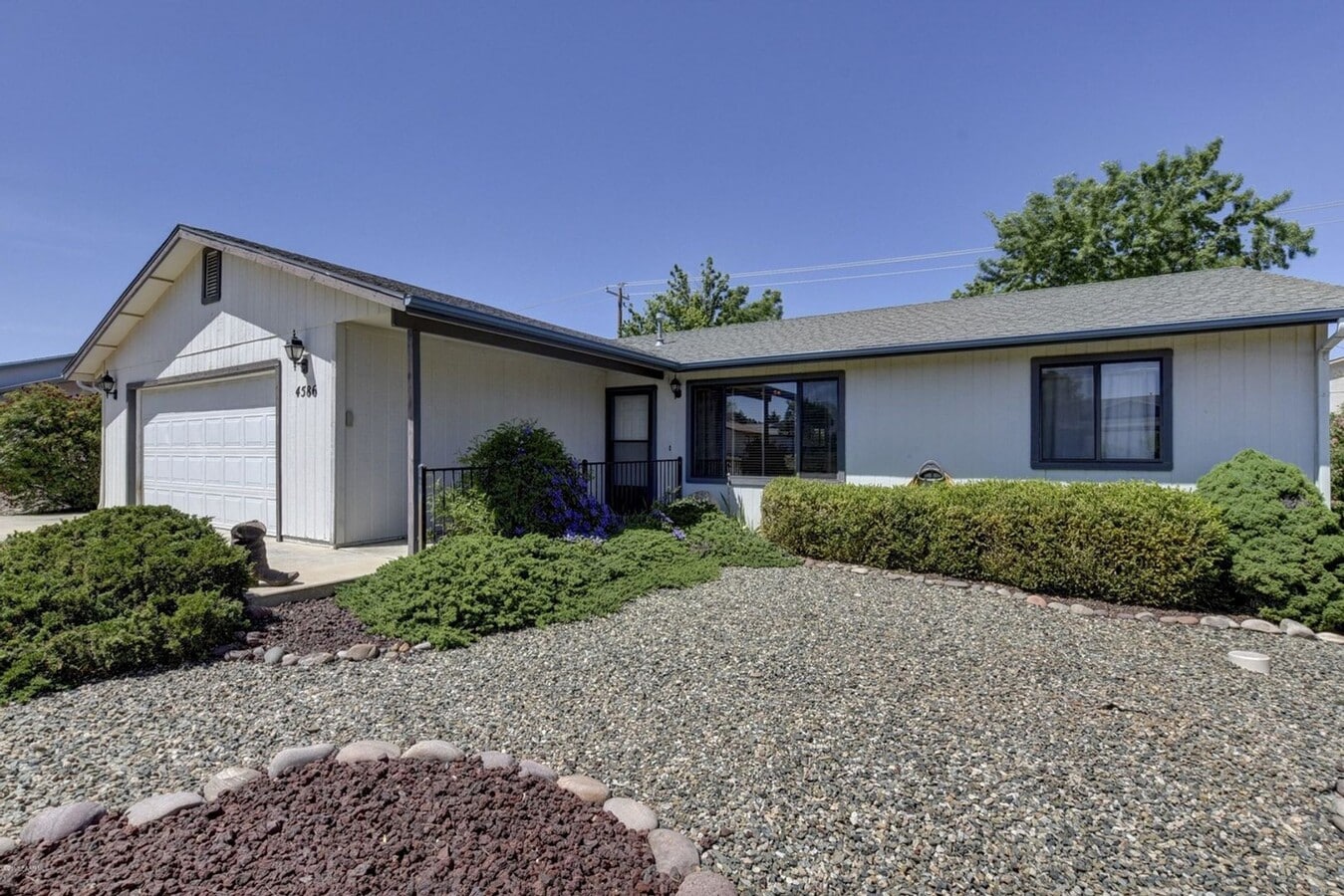 Photo - Cute 3 Bedroom 2 Bath 2 Car Garage Home in Prescott Valley