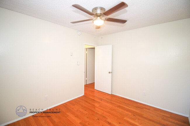 Photo - 24431-24433 Hawthorne Boulevard