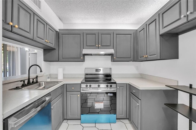 Photo - 10690 NW 14th St Unit 136