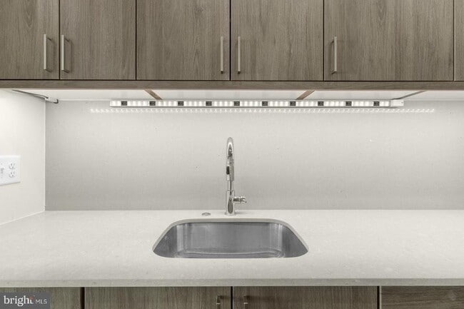 Photo - 525 N 41st St Unidad 206