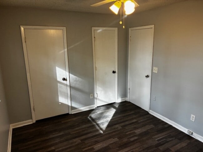 Photo - 1160 Comanche St