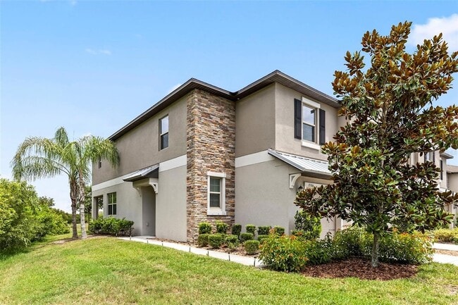 15504 Florence Hollow Pl