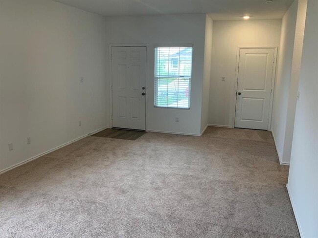 Photo - 414 Bullhead Rd