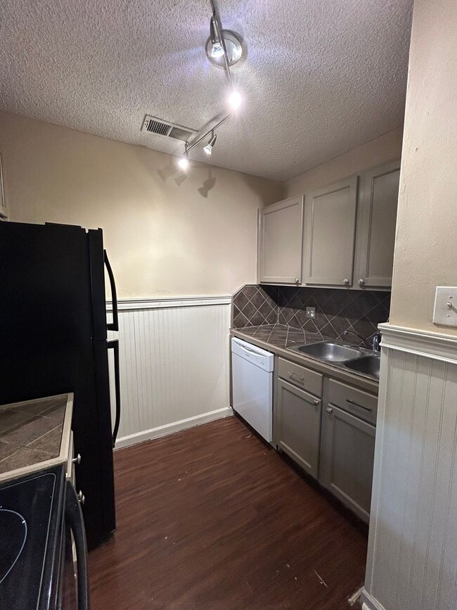 Photo - Ben Ridge Pecan Unit 9149B