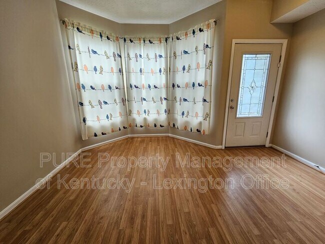 Photo - 3169 Roundway Down Ln