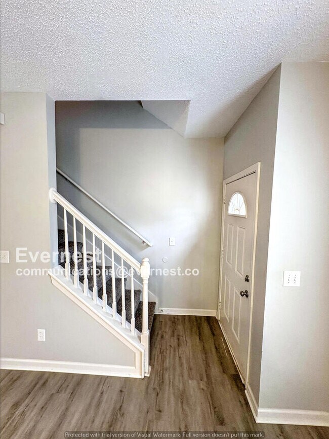 Photo - 8612 Thomas Ln