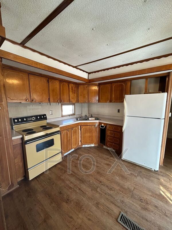 Photo - 24 Skyline Dr