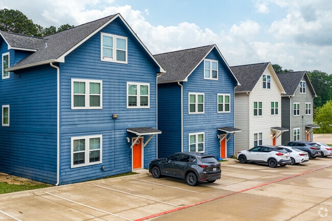 Bearkat Cottages