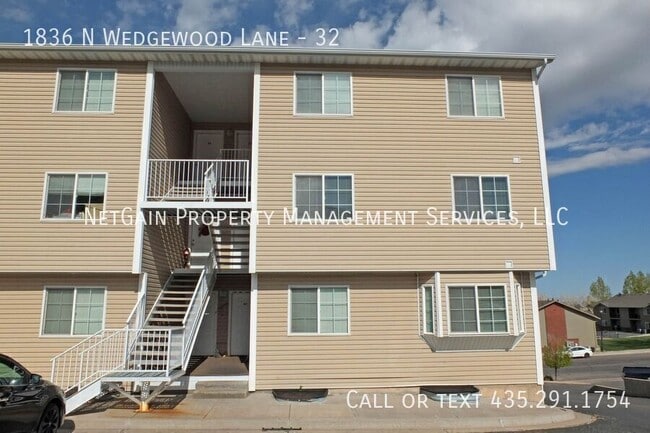 Building Photo - 1836 N Wedgewood Ln Unit 32