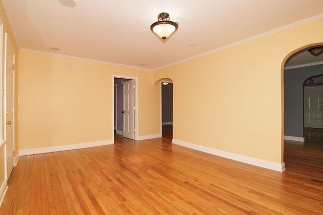 Photo - Sweet 3 Bedroom Home Close to Speedway