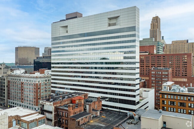 7 West 7th Apartments