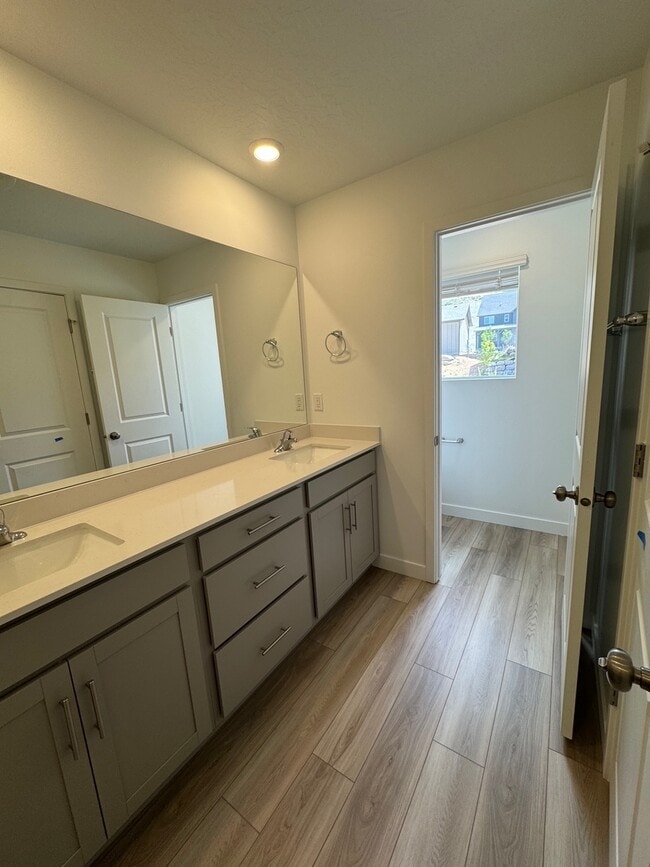 Photo - 2484 Wildwood Ln