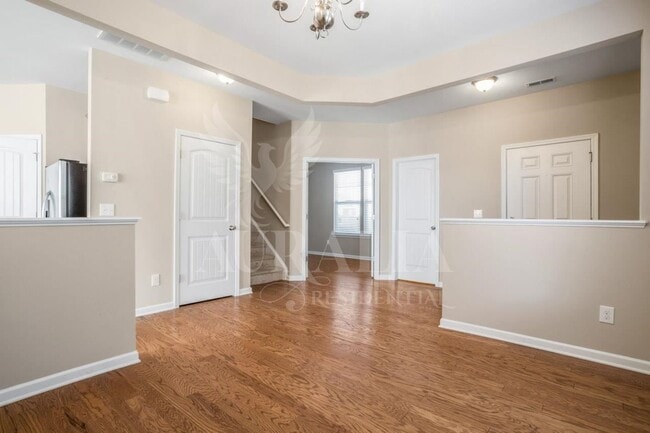 Photo - 4430 Hillsgrove Rd