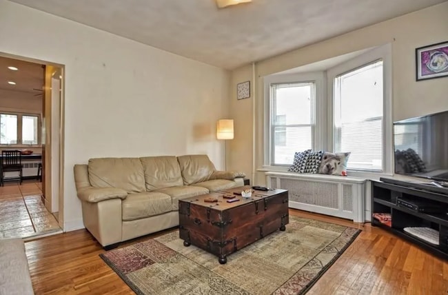 Photo - 15 Princeton St Apartments Unit 1