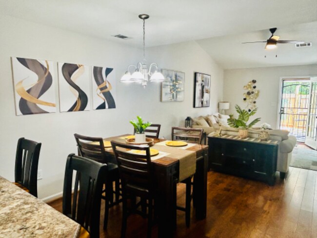 Photo - 119 Violet Ct