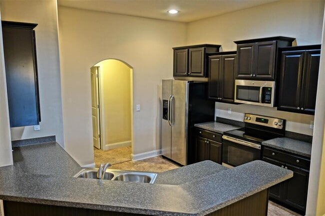 Photo - 175 Lyons Rd