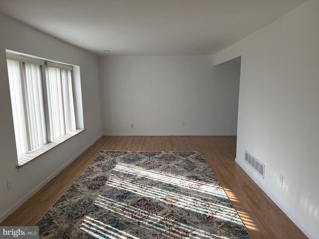 Building Photo - 2514 St James Church Rd