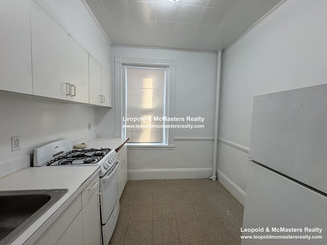 Photo - 30 Warren St
