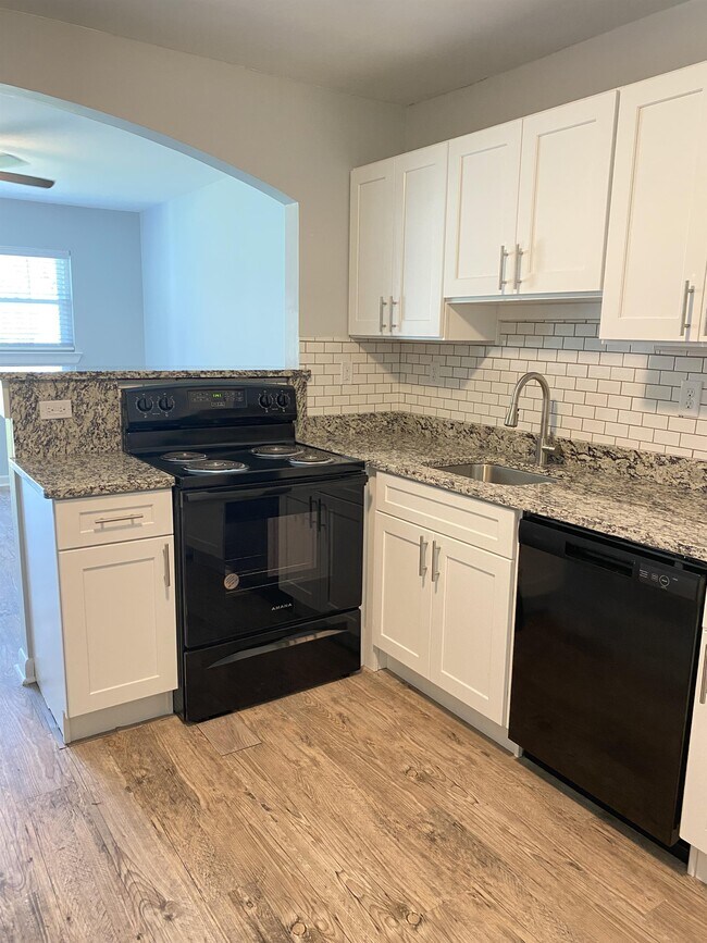 Photo - 18272 Sidney Ave